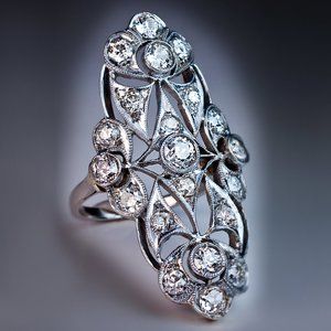 Retro Flower Design Silver Plated Noble Hollow Vintage Ring for Women, L203